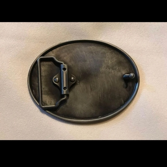 New Western cowgirl up heart horse belt buckle.  Belt not included. - Picture 3 of 3